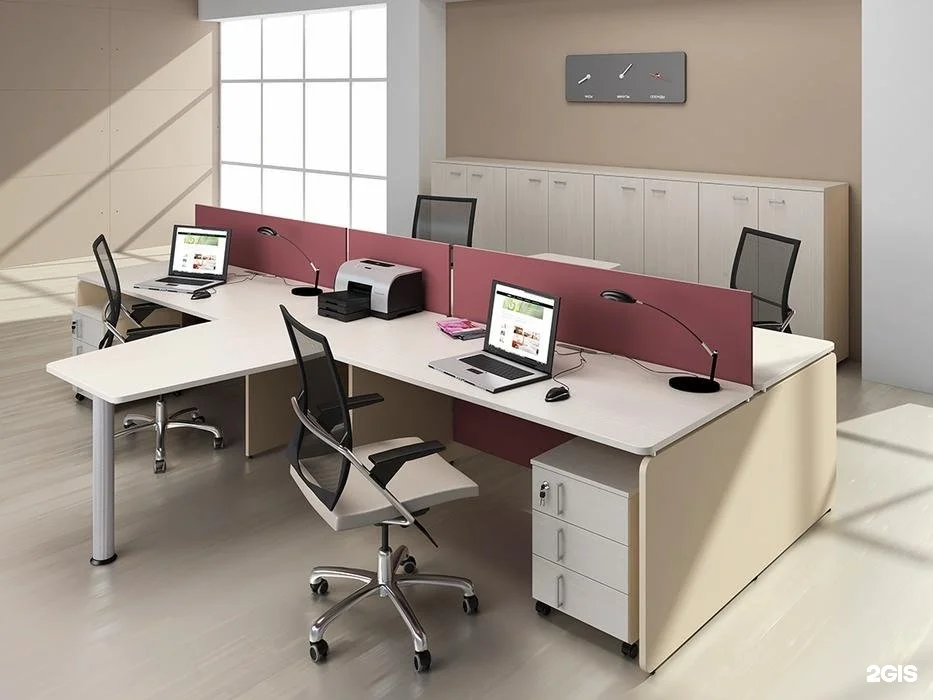 mesas y sillas en melamina